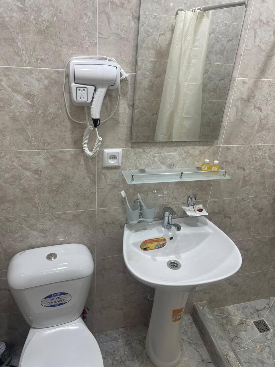 Art Inn Hotel Tashkent Ngoại thất bức ảnh